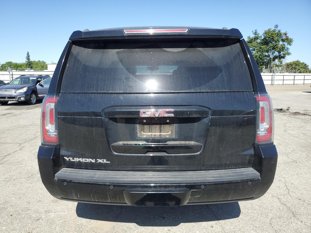 Photo 5 VIN: 1GKS2FKC3GR479313 - GMC YUKON 