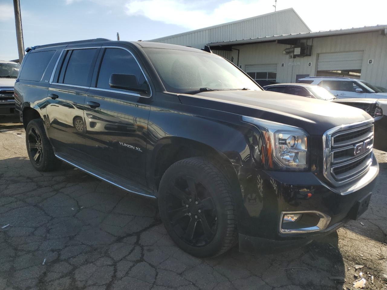 Photo 3 VIN: 1GKS2FKCXGR391200 - GMC YUKON 