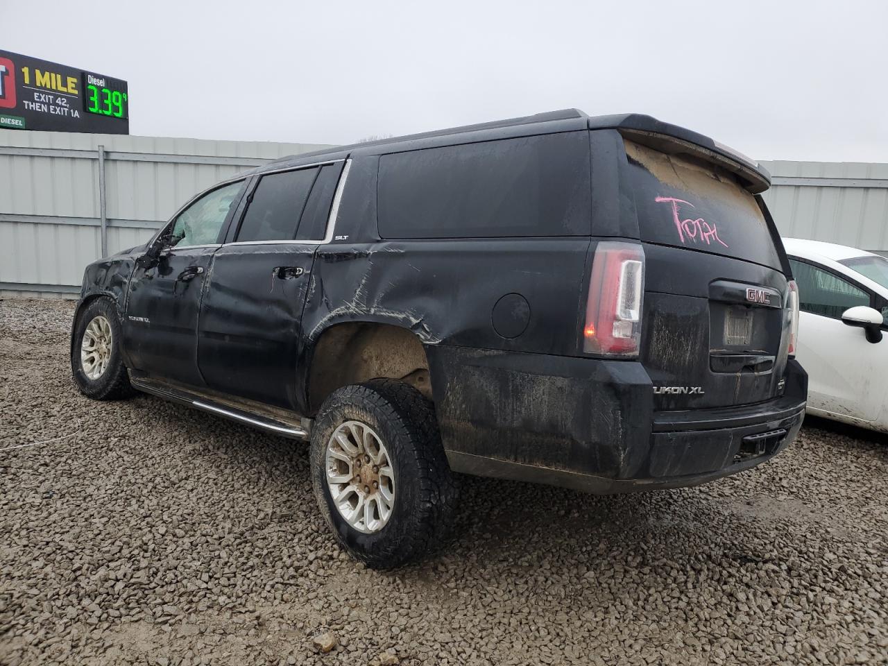 Photo 1 VIN: 1GKS2GKC0KR400601 - GMC YUKON 