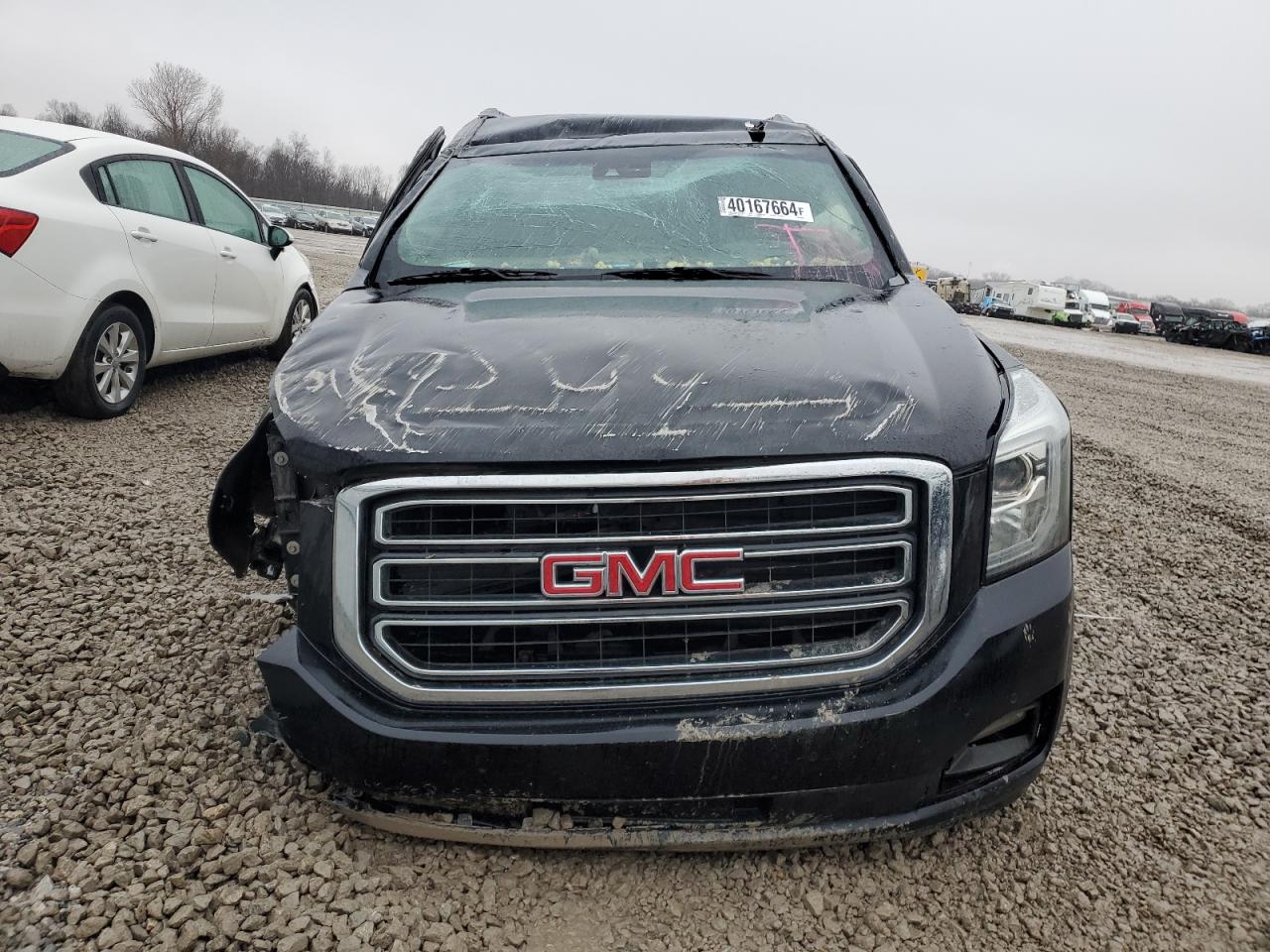 Photo 4 VIN: 1GKS2GKC0KR400601 - GMC YUKON 