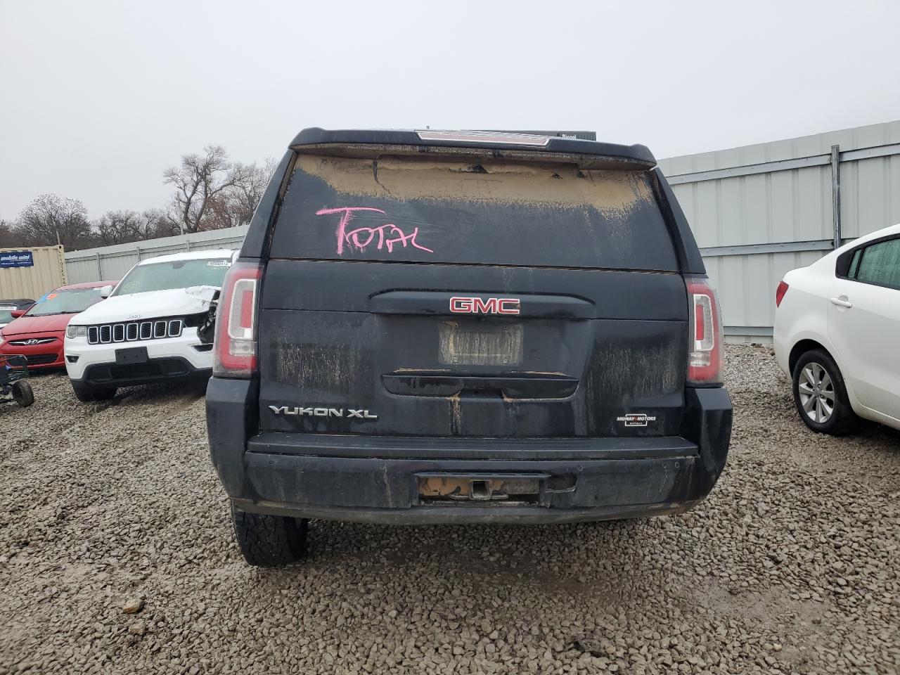 Photo 5 VIN: 1GKS2GKC0KR400601 - GMC YUKON 