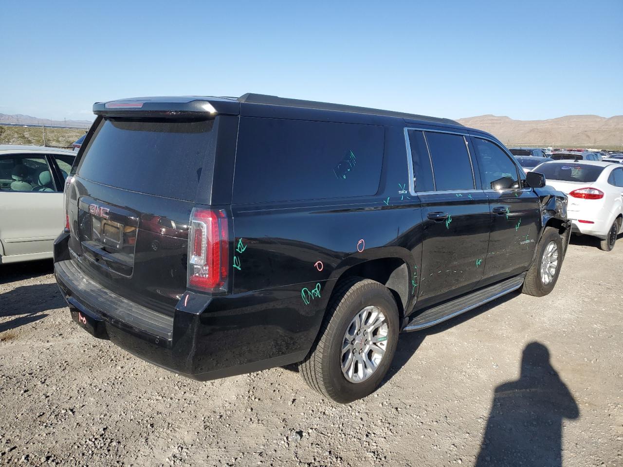 Photo 2 VIN: 1GKS2GKC2GR268481 - GMC YUKON 