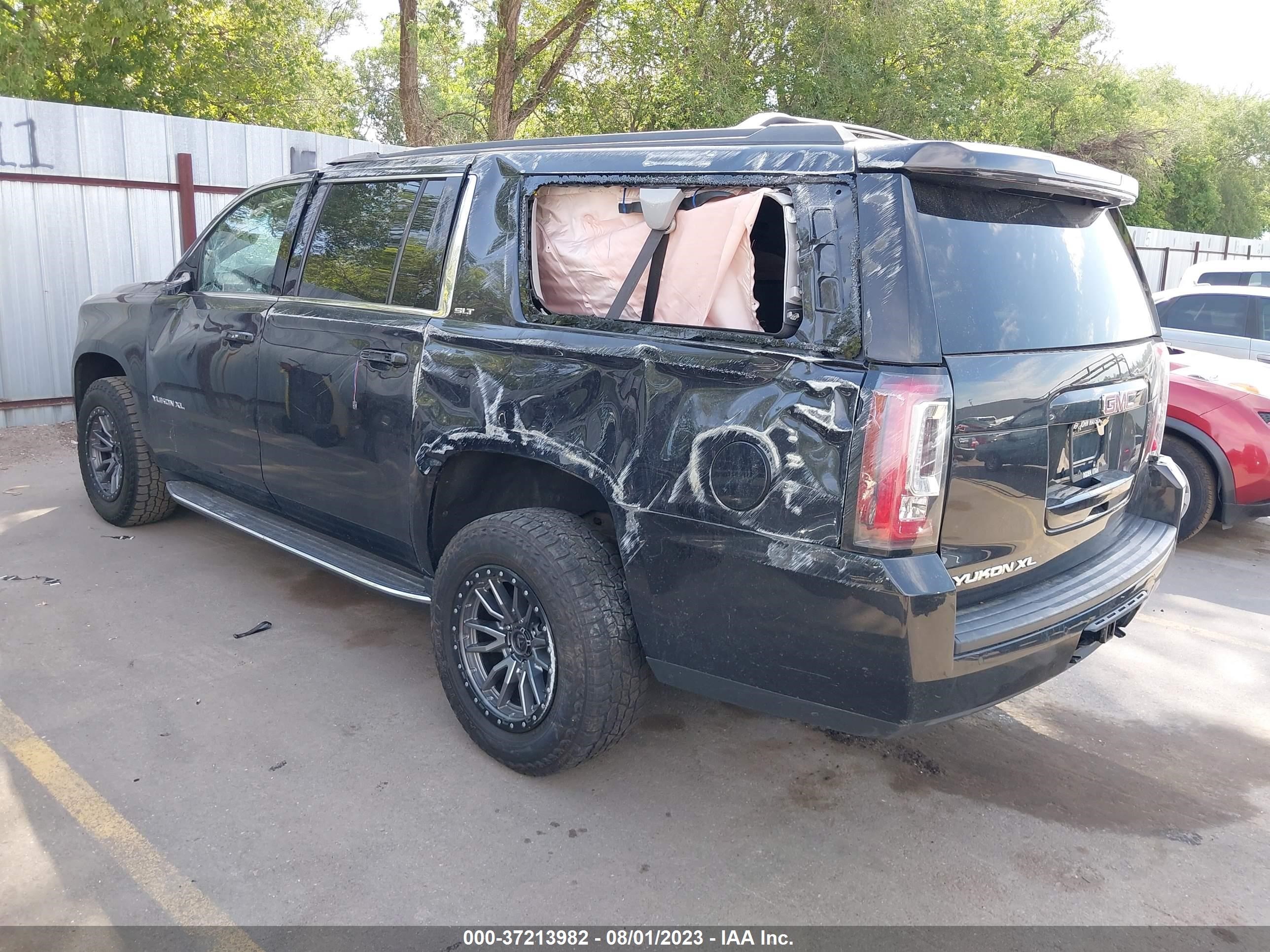 Photo 2 VIN: 1GKS2GKC2LR160890 - GMC YUKON 