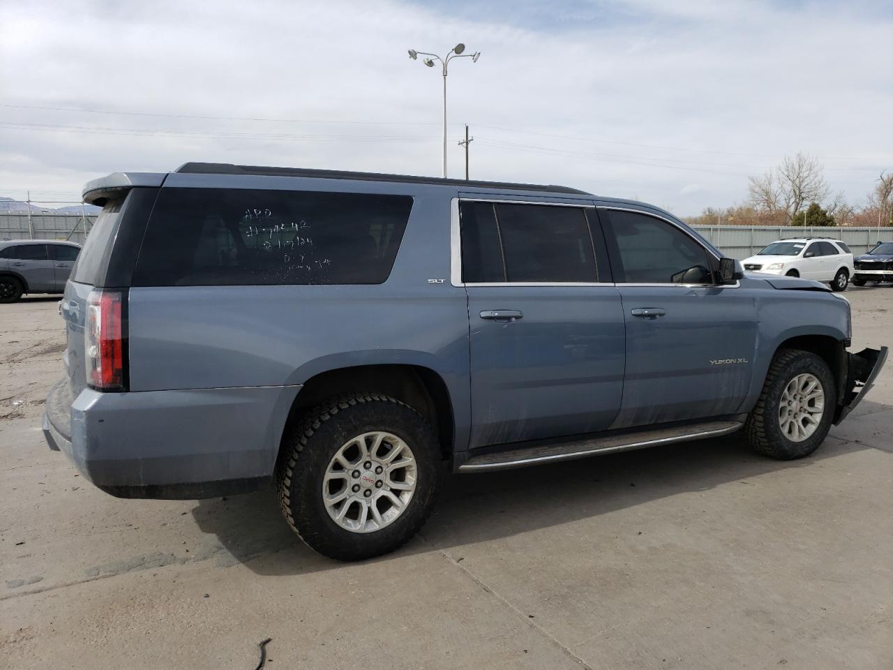 Photo 2 VIN: 1GKS2GKC3GR262835 - GMC YUKON 