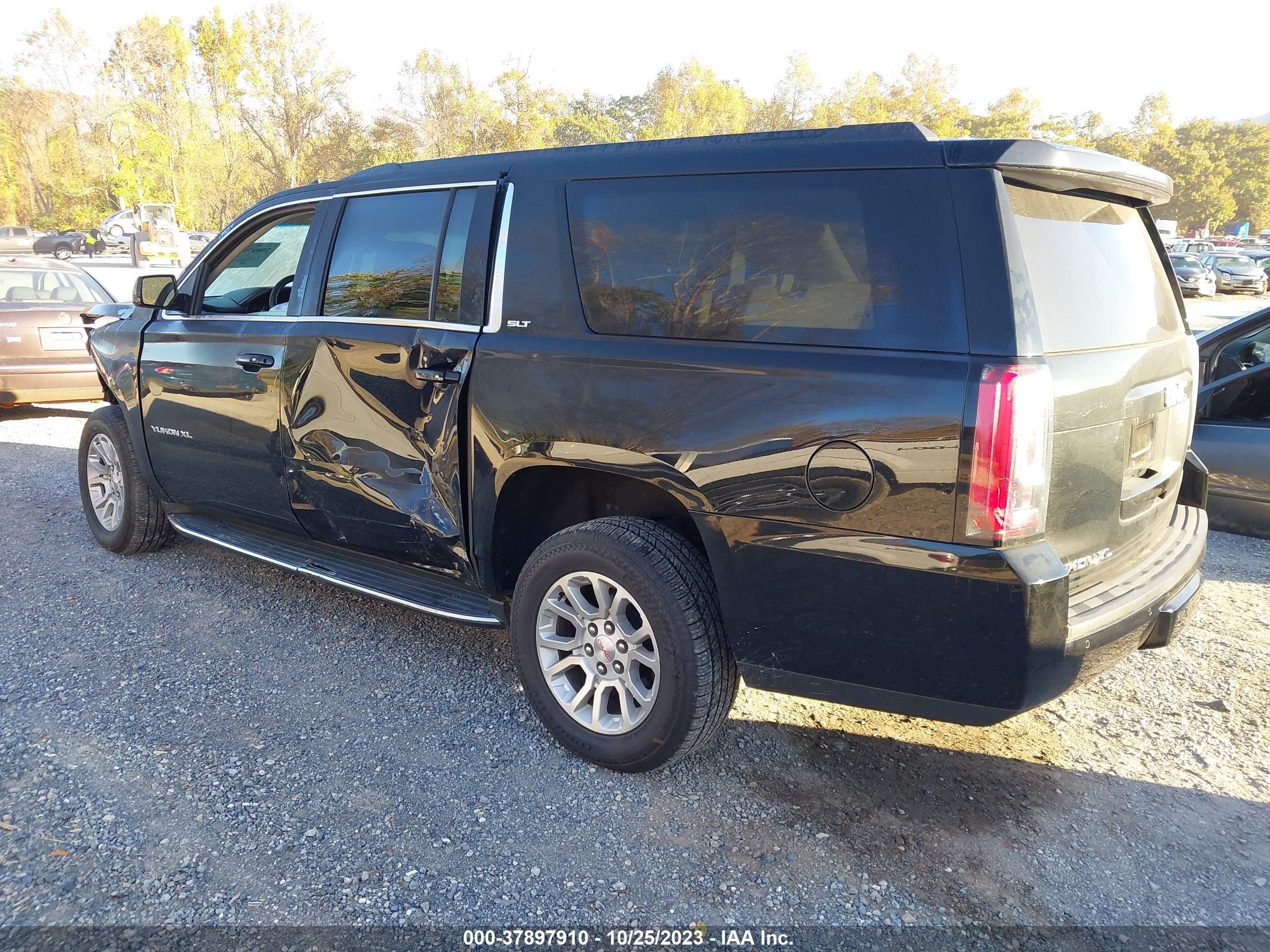 Photo 2 VIN: 1GKS2GKC5KR316791 - GMC YUKON XL 