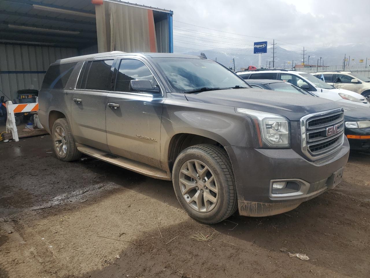 Photo 3 VIN: 1GKS2GKCXJR292020 - GMC YUKON 