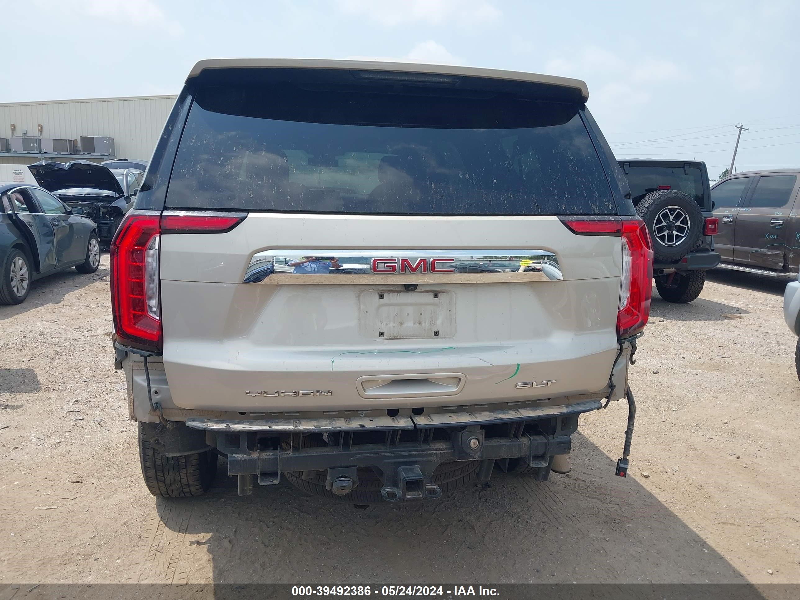 Photo 16 VIN: 1GKS2GKD0PR158361 - GMC YUKON 