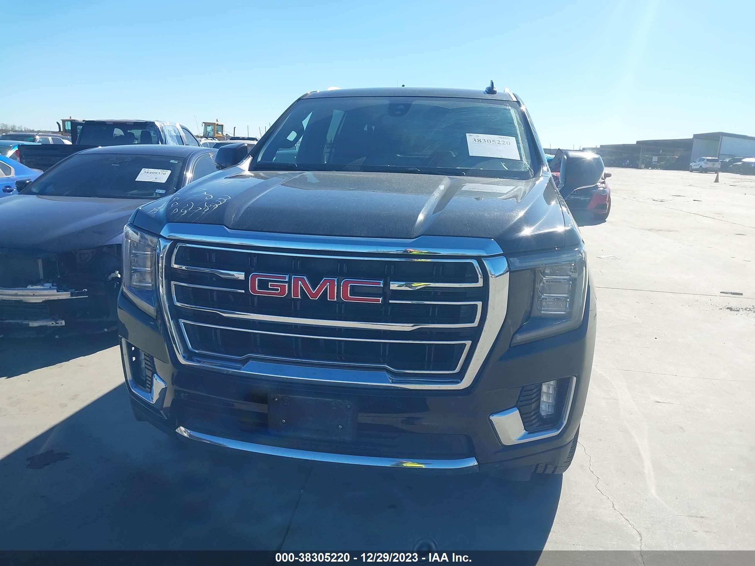 Photo 11 VIN: 1GKS2GKD1MR249456 - GMC YUKON 