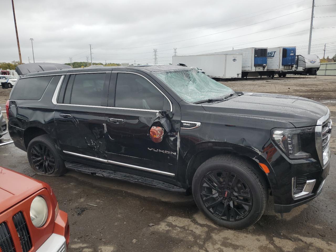 Photo 3 VIN: 1GKS2GKD3PR240326 - GMC YUKON 