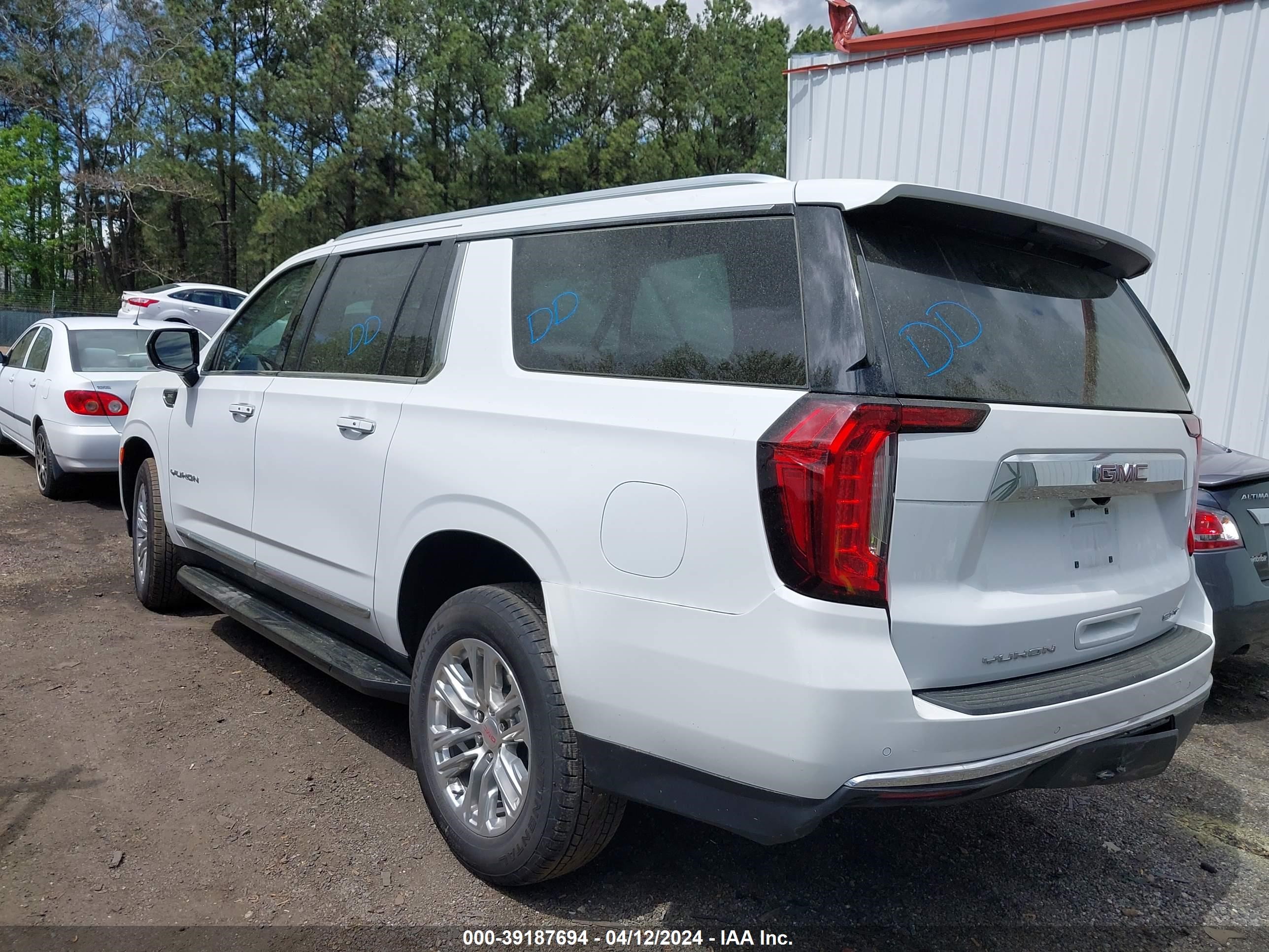 Photo 2 VIN: 1GKS2GKD4PR321609 - GMC YUKON 