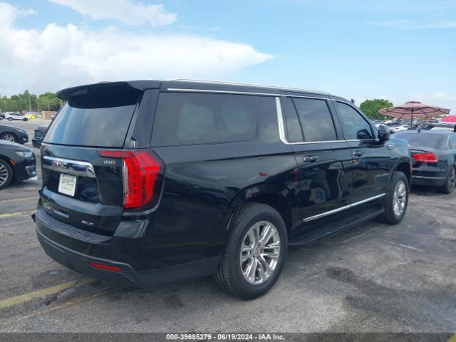 Photo 3 VIN: 1GKS2GKD6NR162265 - GMC YUKON XL 