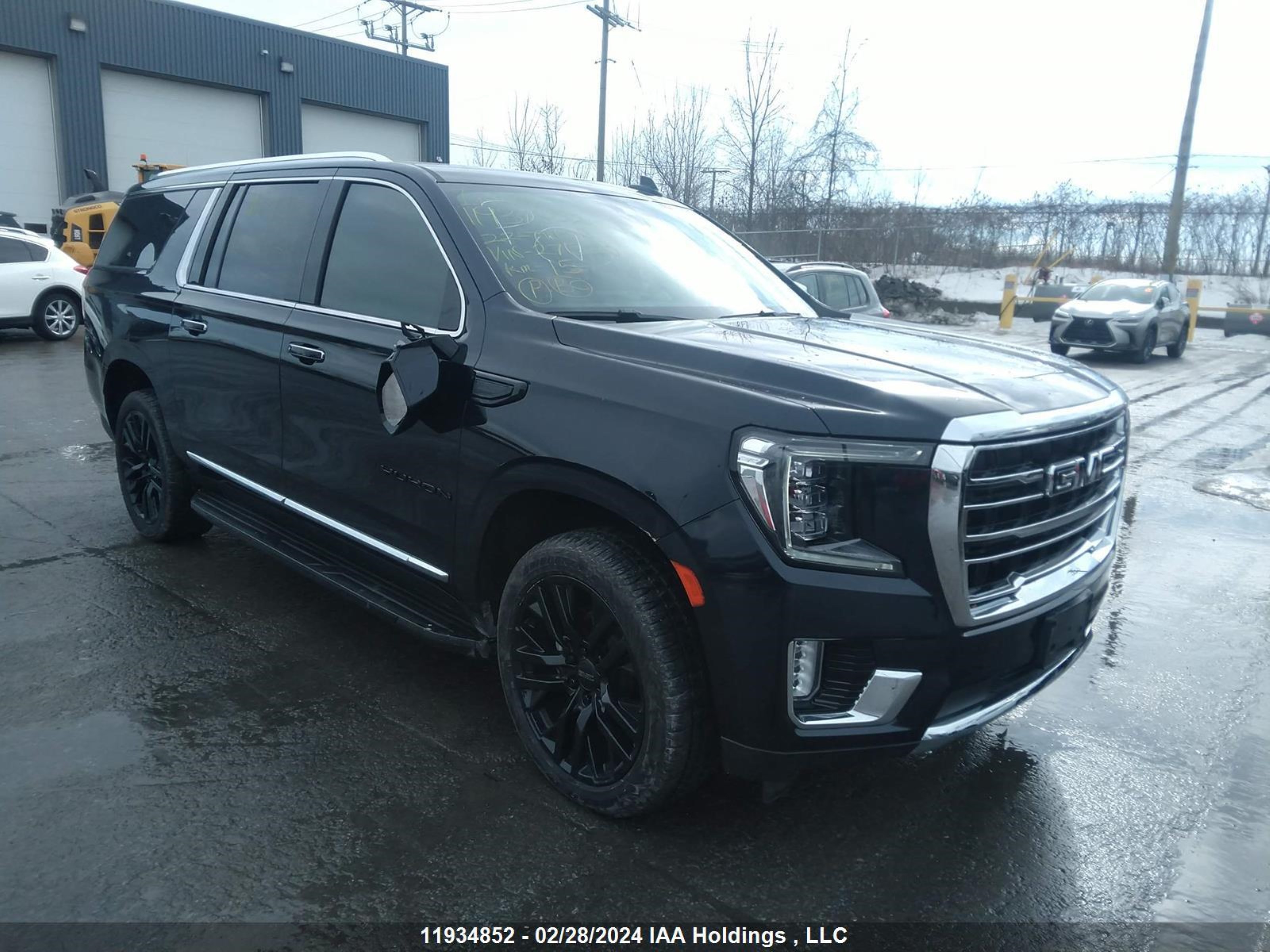 Photo 5 VIN: 1GKS2GKD7NR271320 - GMC YUKON 