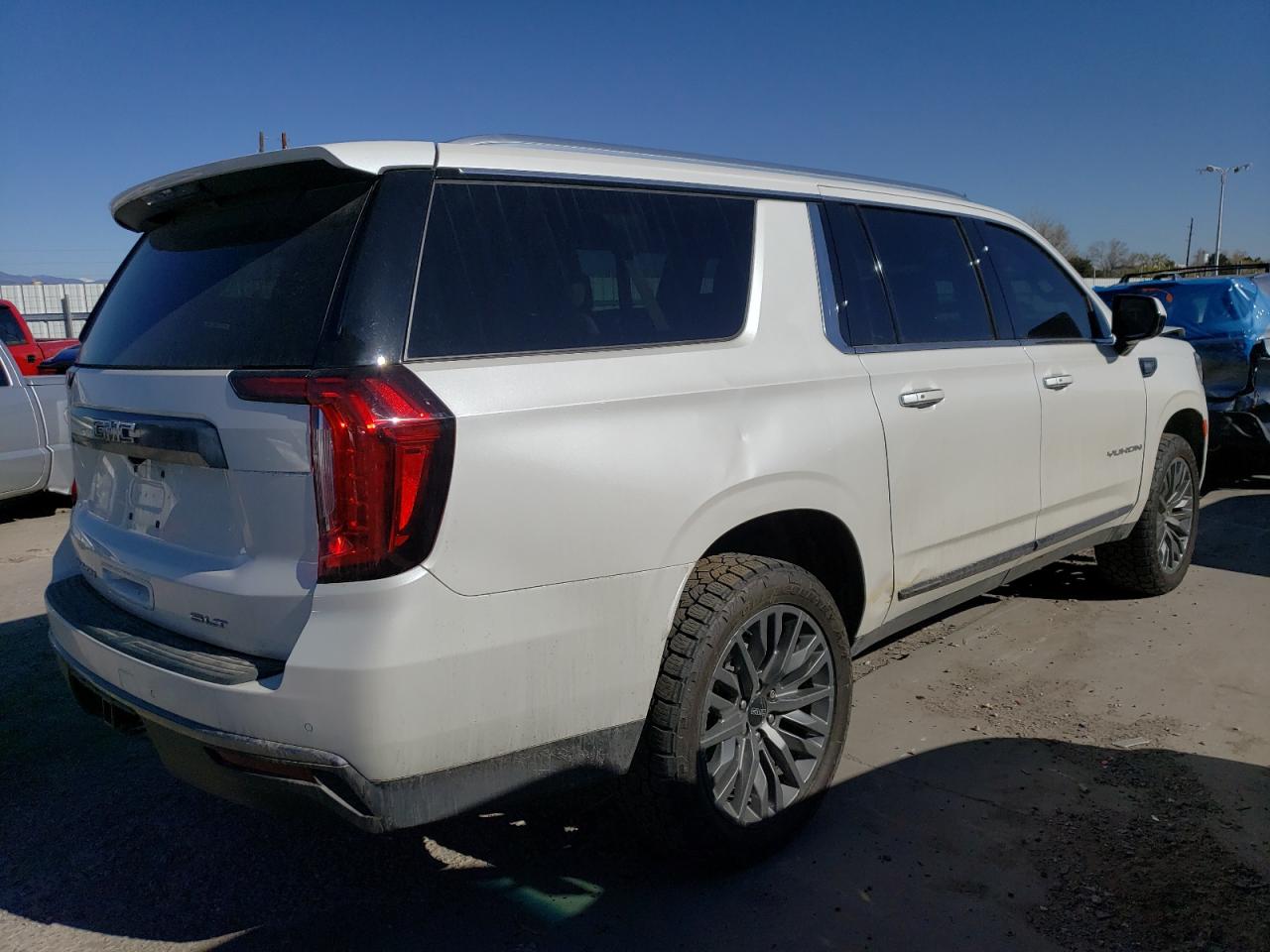 Photo 2 VIN: 1GKS2GKD8PR189678 - GMC YUKON 