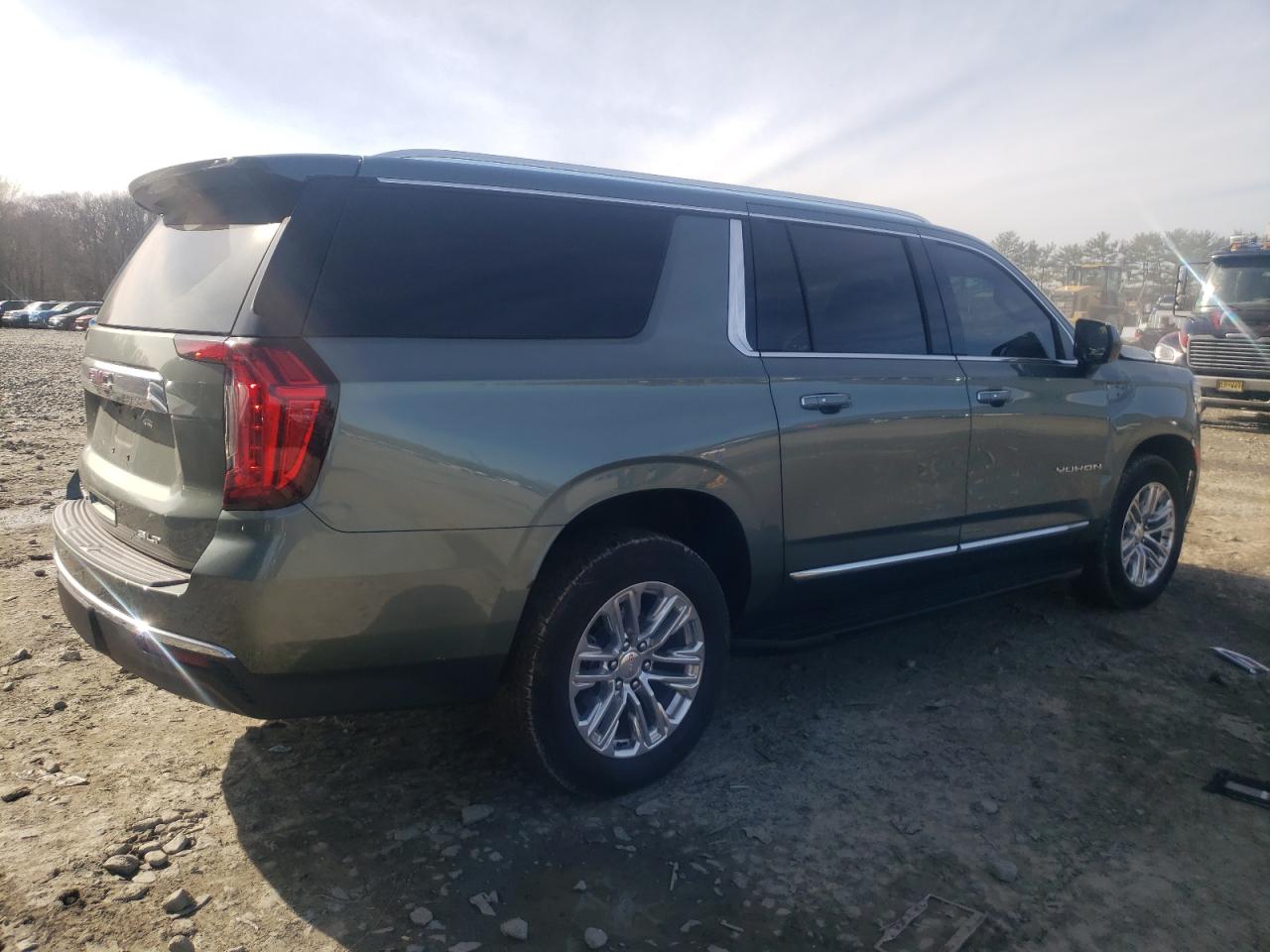 Photo 2 VIN: 1GKS2GKD8PR191365 - GMC YUKON 