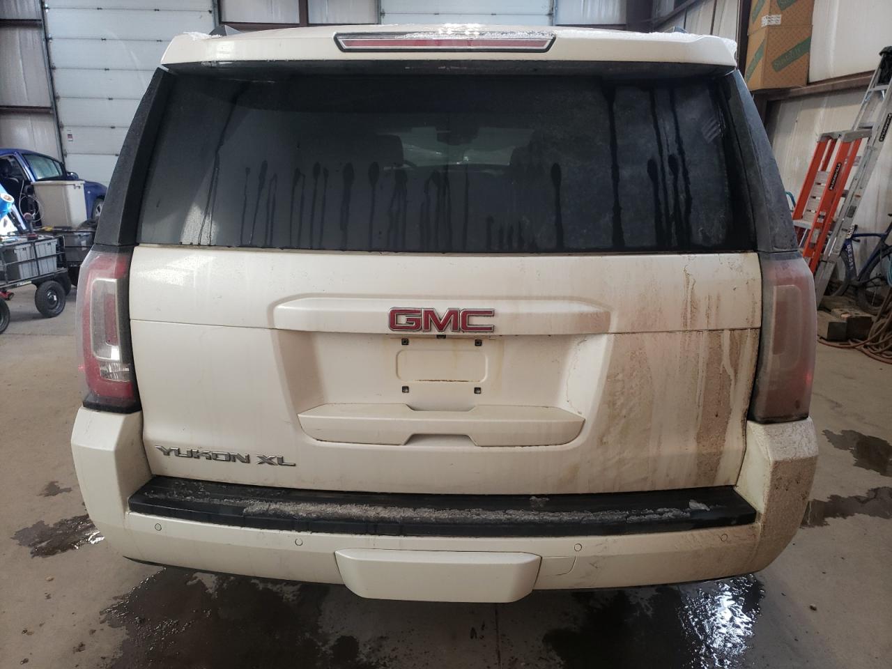 Photo 5 VIN: 1GKS2HKC2FR584354 - GMC YUKON 