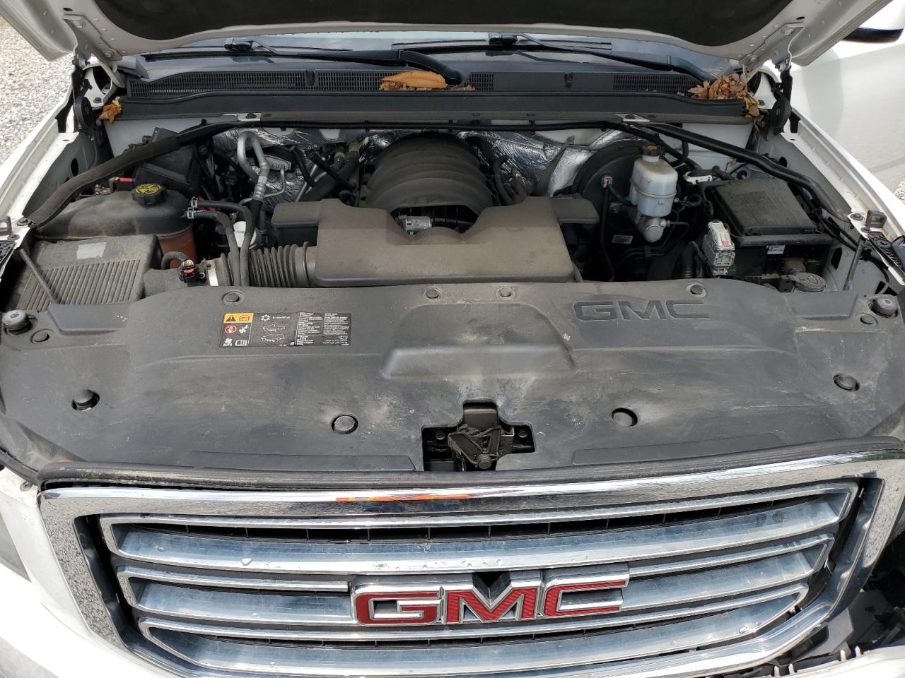 Photo 11 VIN: 1GKS2HKC2FR597718 - GMC YUKON 