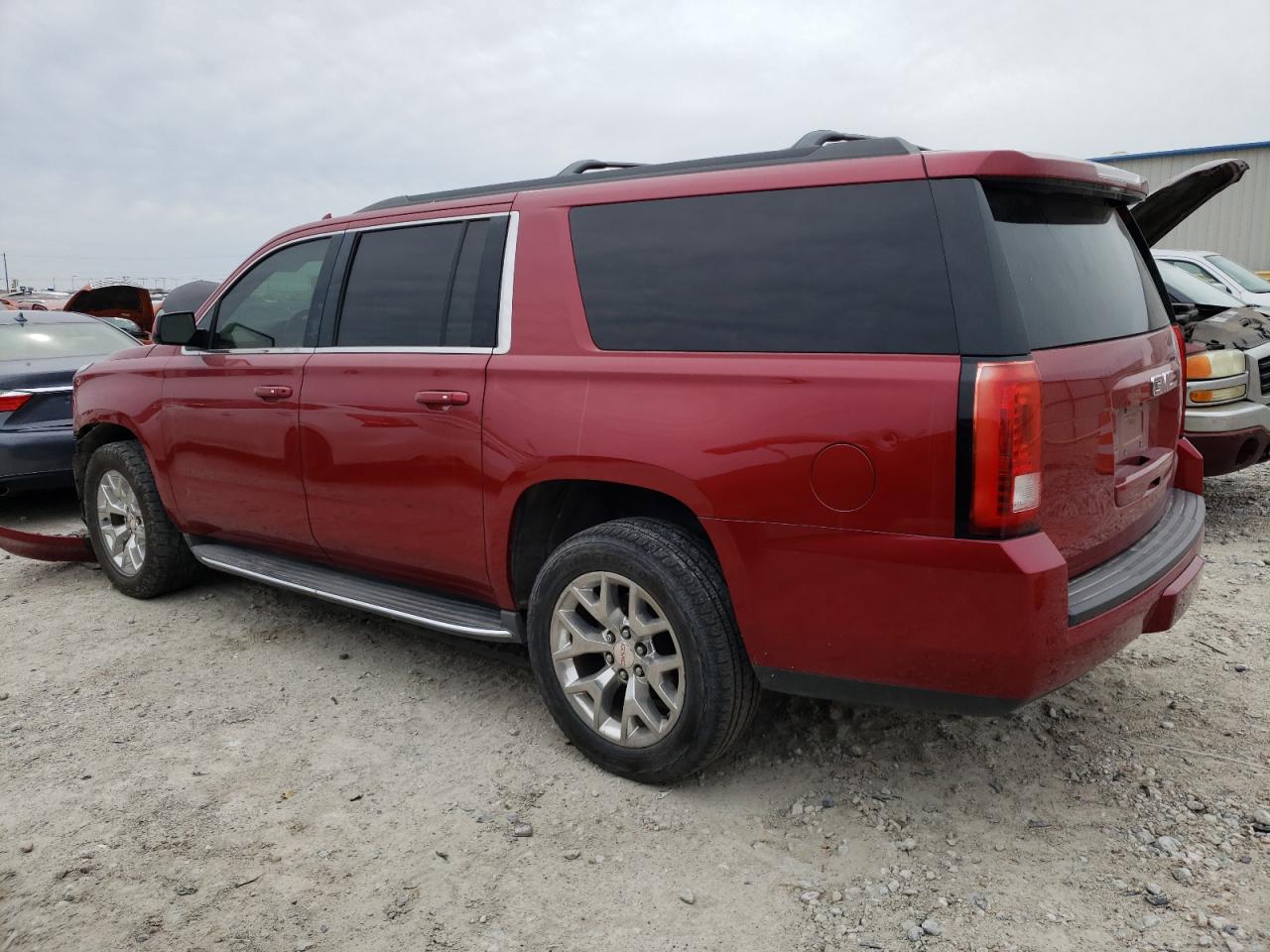 Photo 1 VIN: 1GKS2HKC5FR556127 - GMC YUKON 