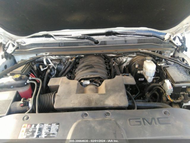 Photo 9 VIN: 1GKS2HKJ0JR153504 - GMC YUKON XL 