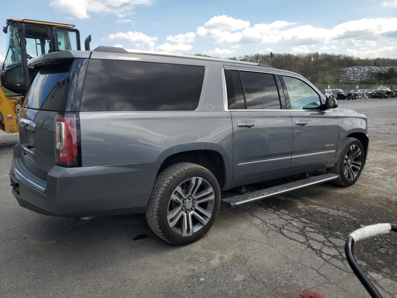 Photo 2 VIN: 1GKS2HKJ0KR306853 - GMC YUKON 