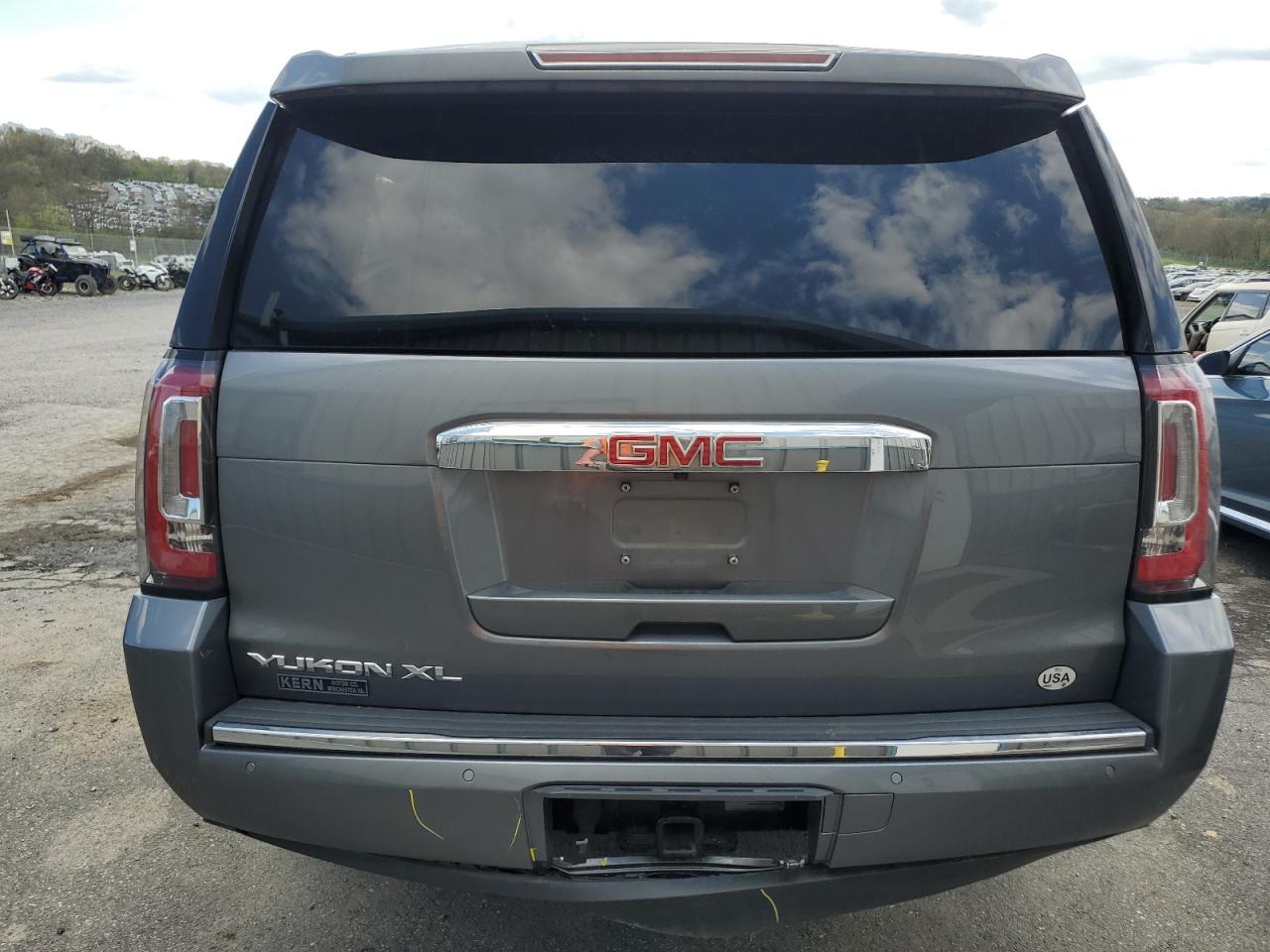 Photo 5 VIN: 1GKS2HKJ0KR306853 - GMC YUKON 