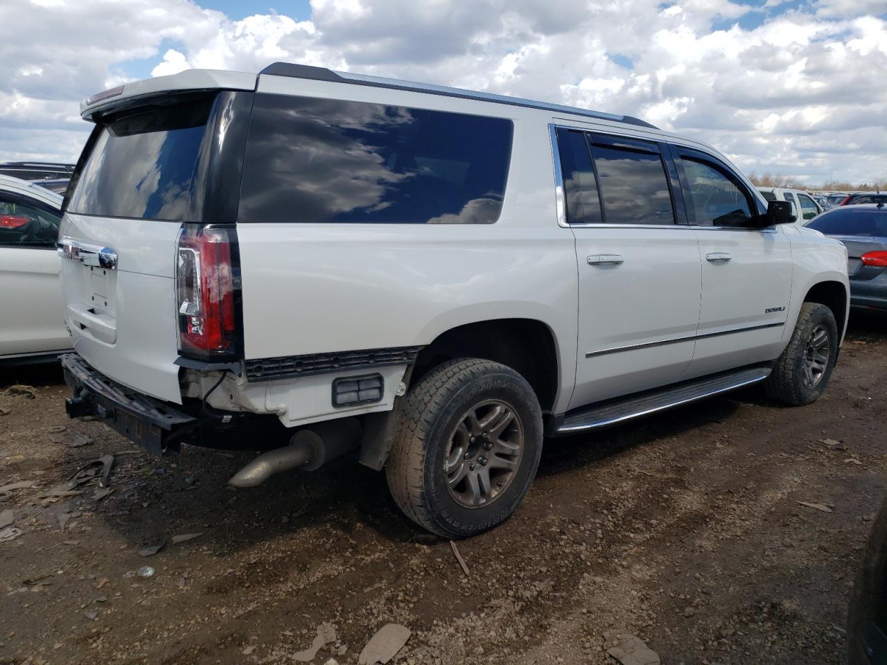 Photo 2 VIN: 1GKS2HKJ2HR213521 - GMC YUKON 