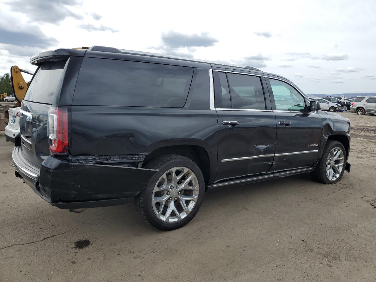 Photo 2 VIN: 1GKS2HKJ2JR383268 - GMC YUKON 