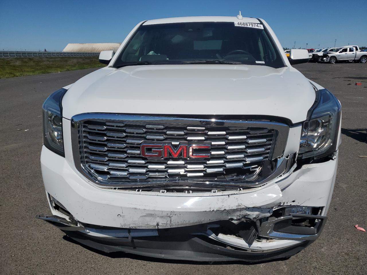 Photo 4 VIN: 1GKS2HKJ2KR302450 - GMC YUKON 