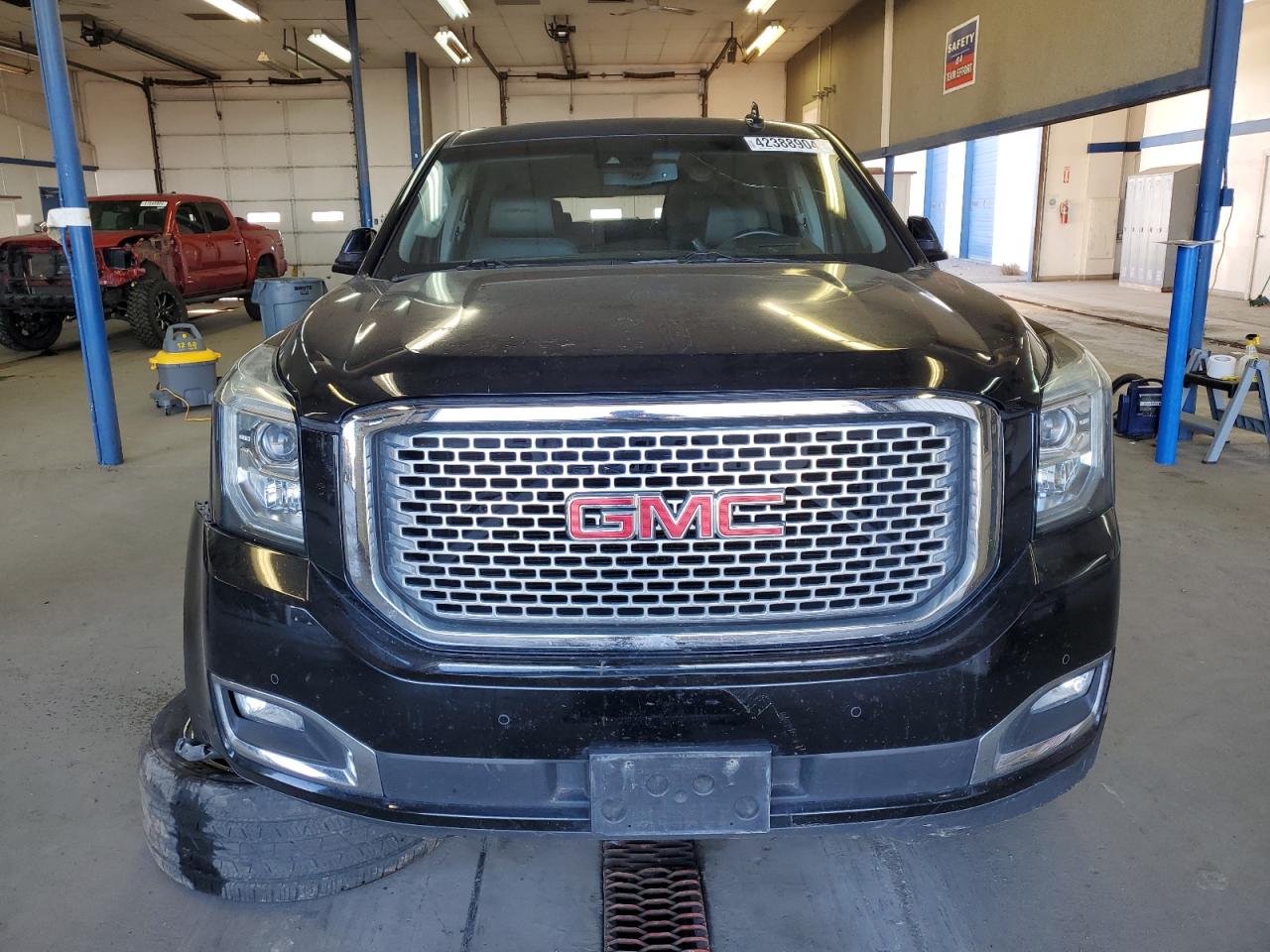 Photo 4 VIN: 1GKS2HKJ3GR375415 - GMC YUKON 