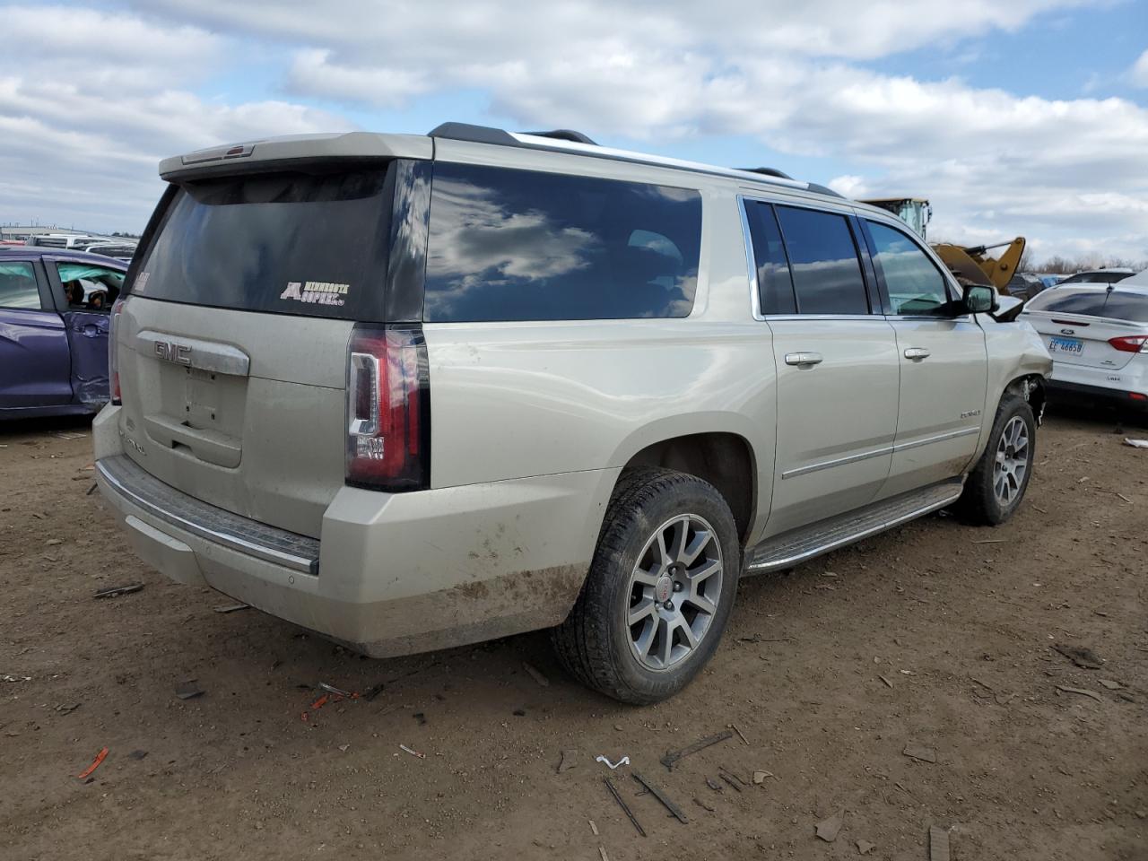 Photo 2 VIN: 1GKS2HKJ4GR369140 - GMC YUKON 