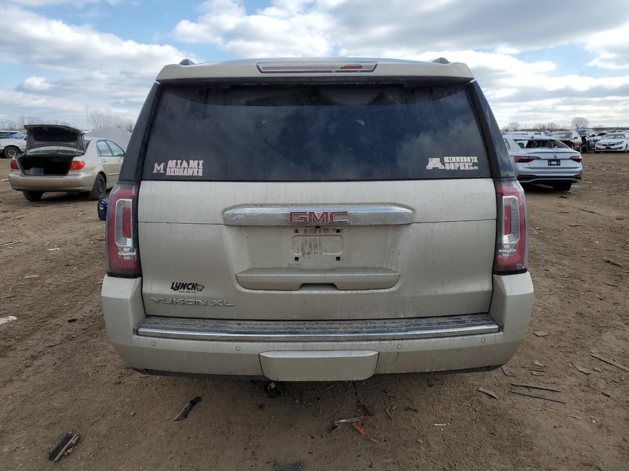 Photo 5 VIN: 1GKS2HKJ4GR369140 - GMC YUKON 