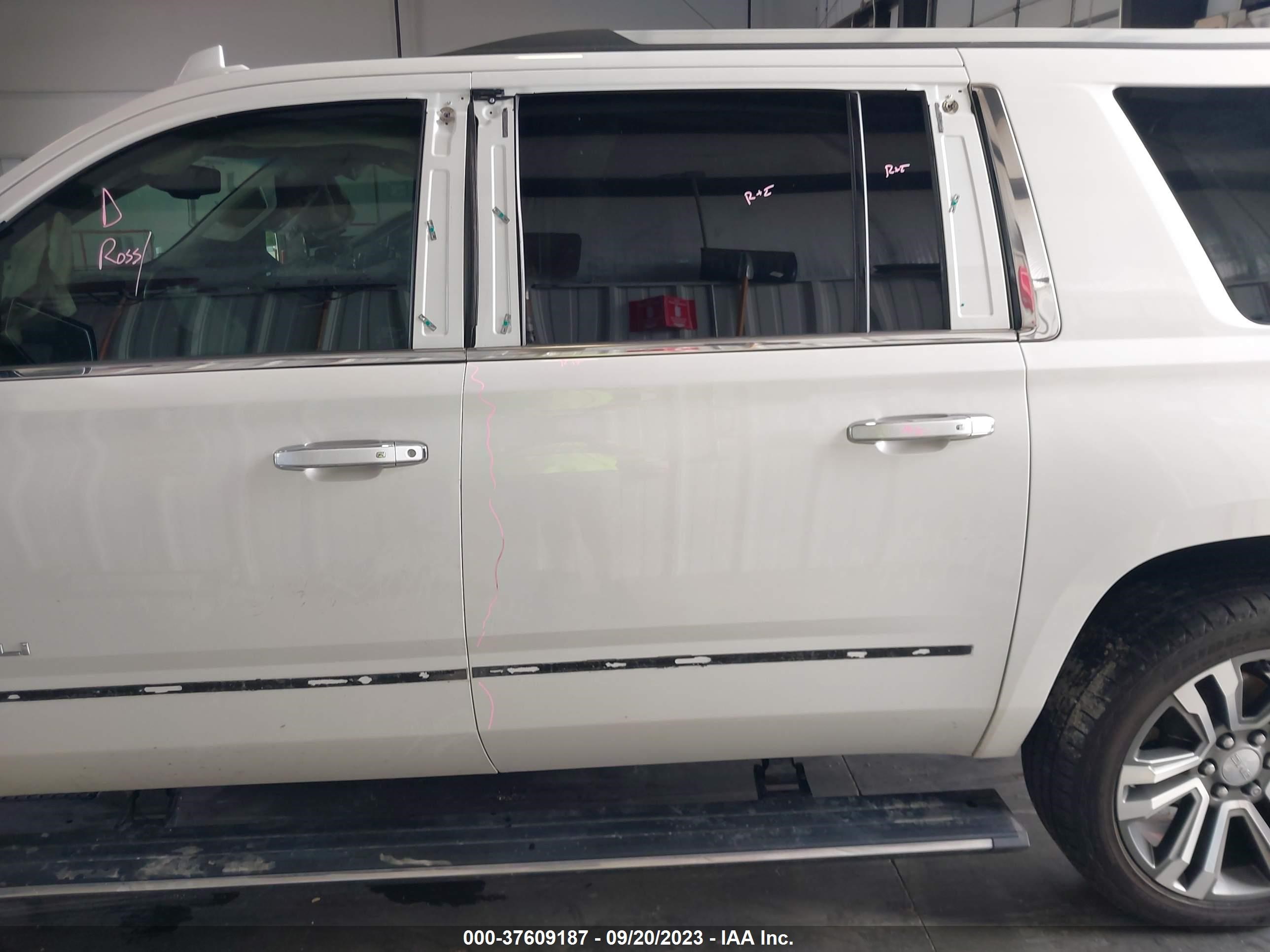 Photo 13 VIN: 1GKS2HKJ5JR301226 - GMC YUKON 