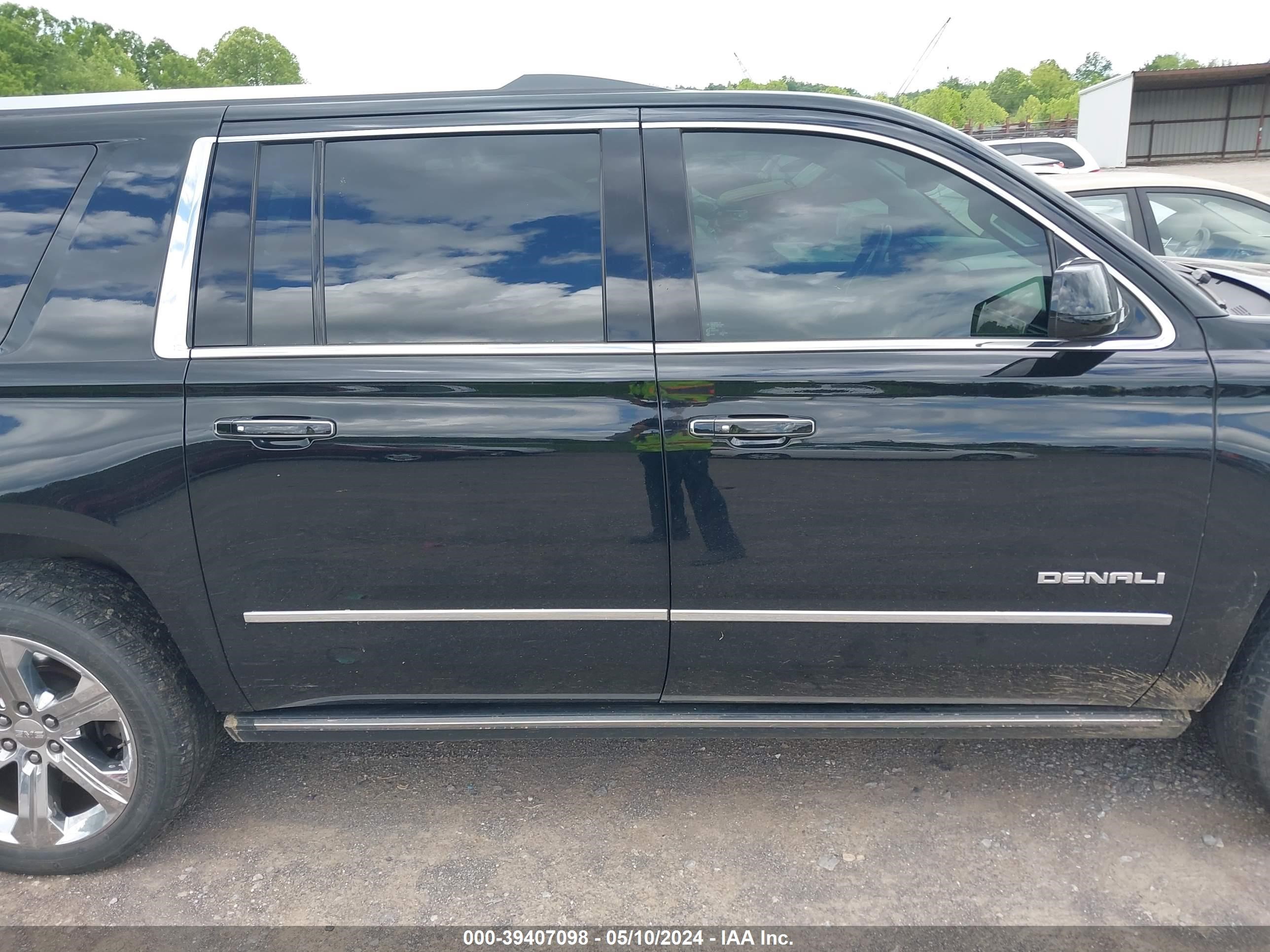 Photo 13 VIN: 1GKS2HKJ7GR286480 - GMC YUKON 