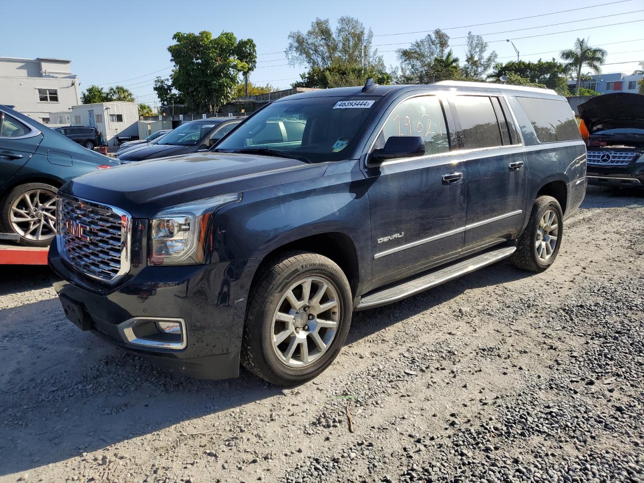 Photo 1 VIN: 1GKS2HKJ8KR399136 - GMC YUKON 