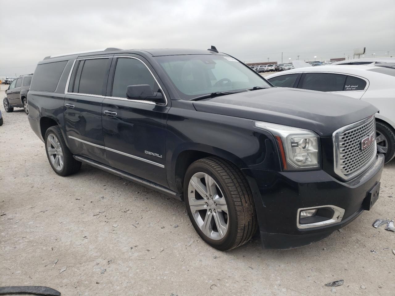 Photo 3 VIN: 1GKS2HKJXHR211791 - GMC YUKON 