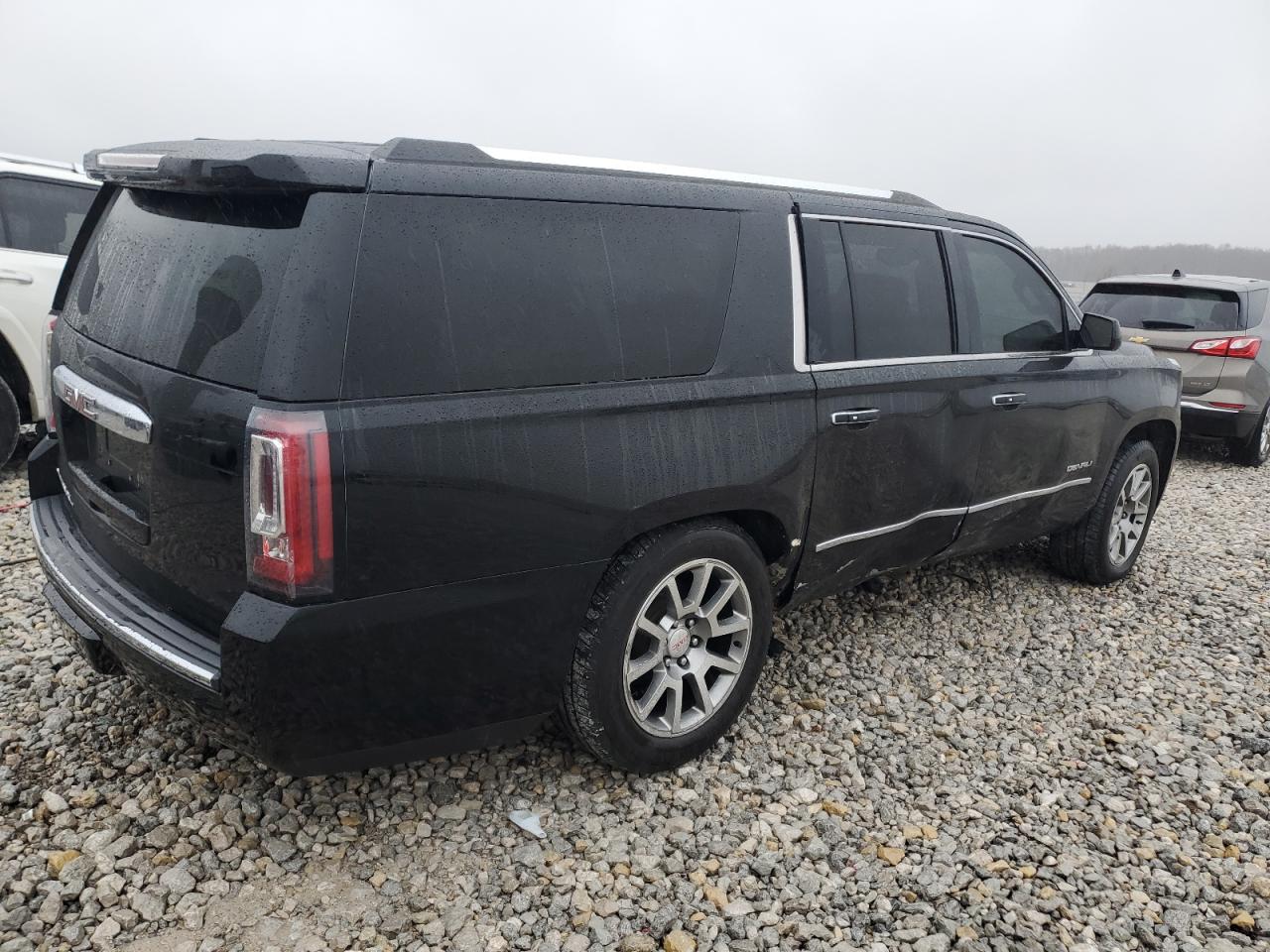 Photo 2 VIN: 1GKS2JKJ0FR506497 - GMC YUKON 