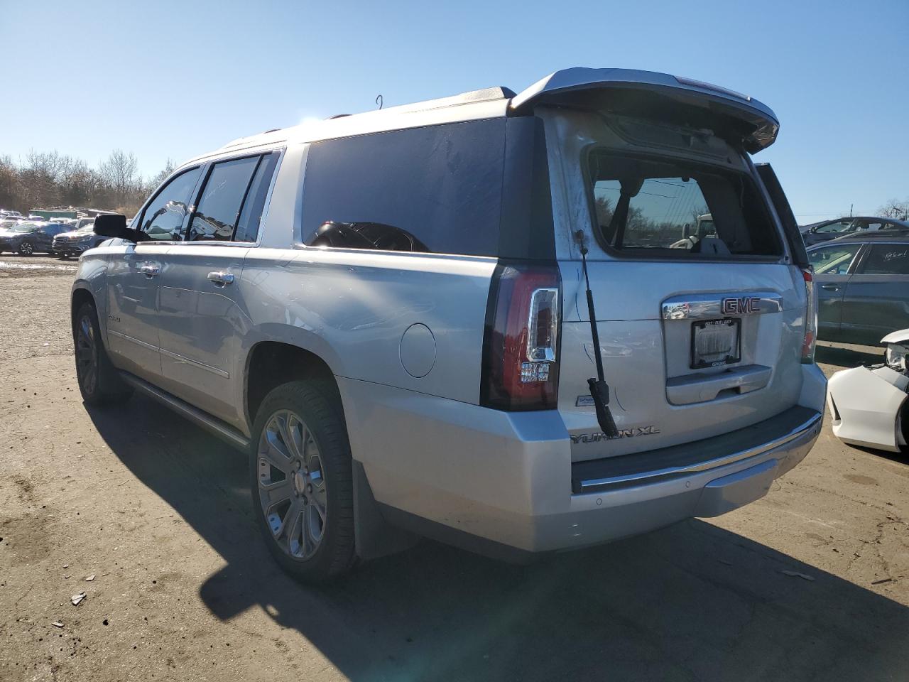 Photo 1 VIN: 1GKS2JKJ3FR162907 - GMC YUKON 