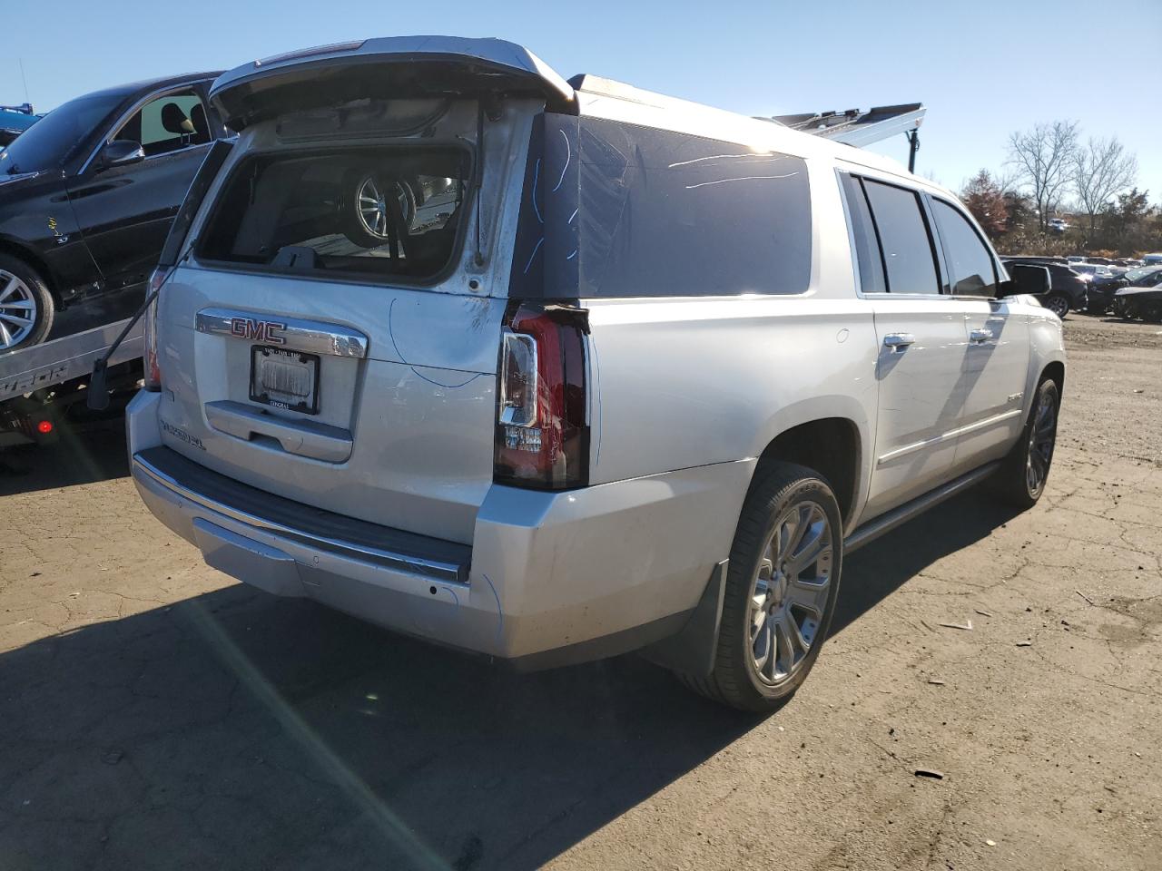 Photo 2 VIN: 1GKS2JKJ3FR162907 - GMC YUKON 