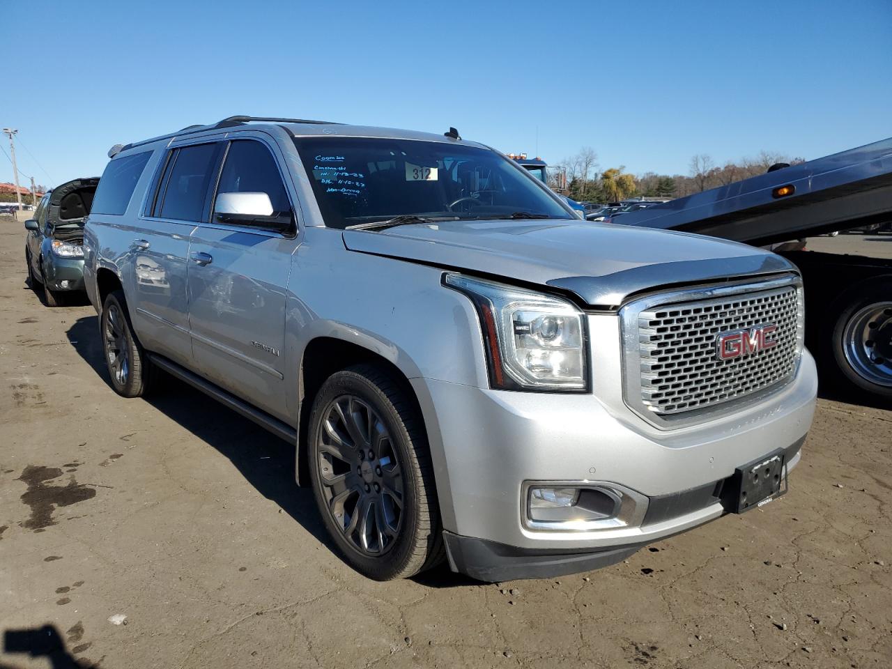 Photo 3 VIN: 1GKS2JKJ3FR162907 - GMC YUKON 