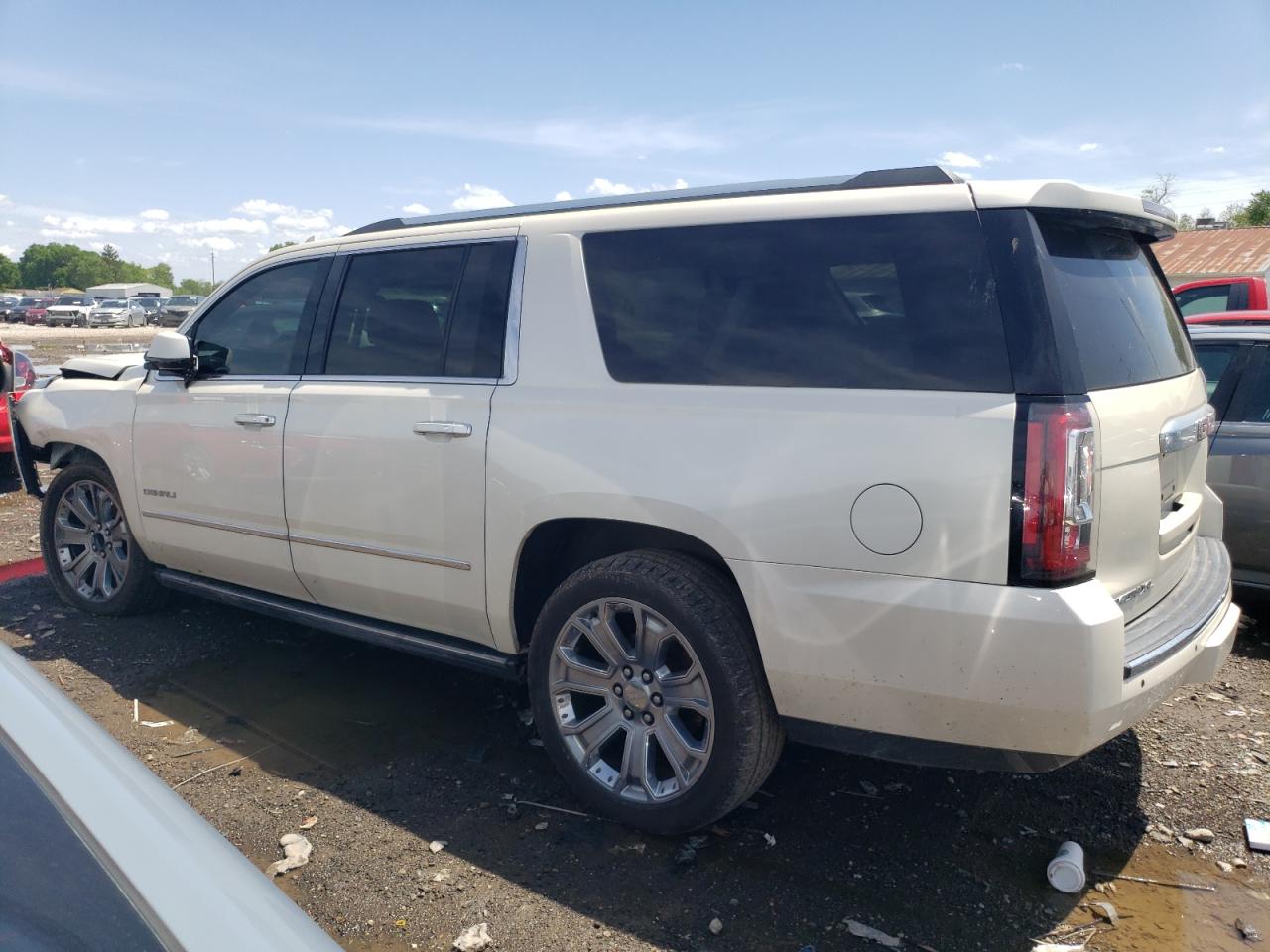 Photo 1 VIN: 1GKS2JKJ8FR701635 - GMC YUKON 