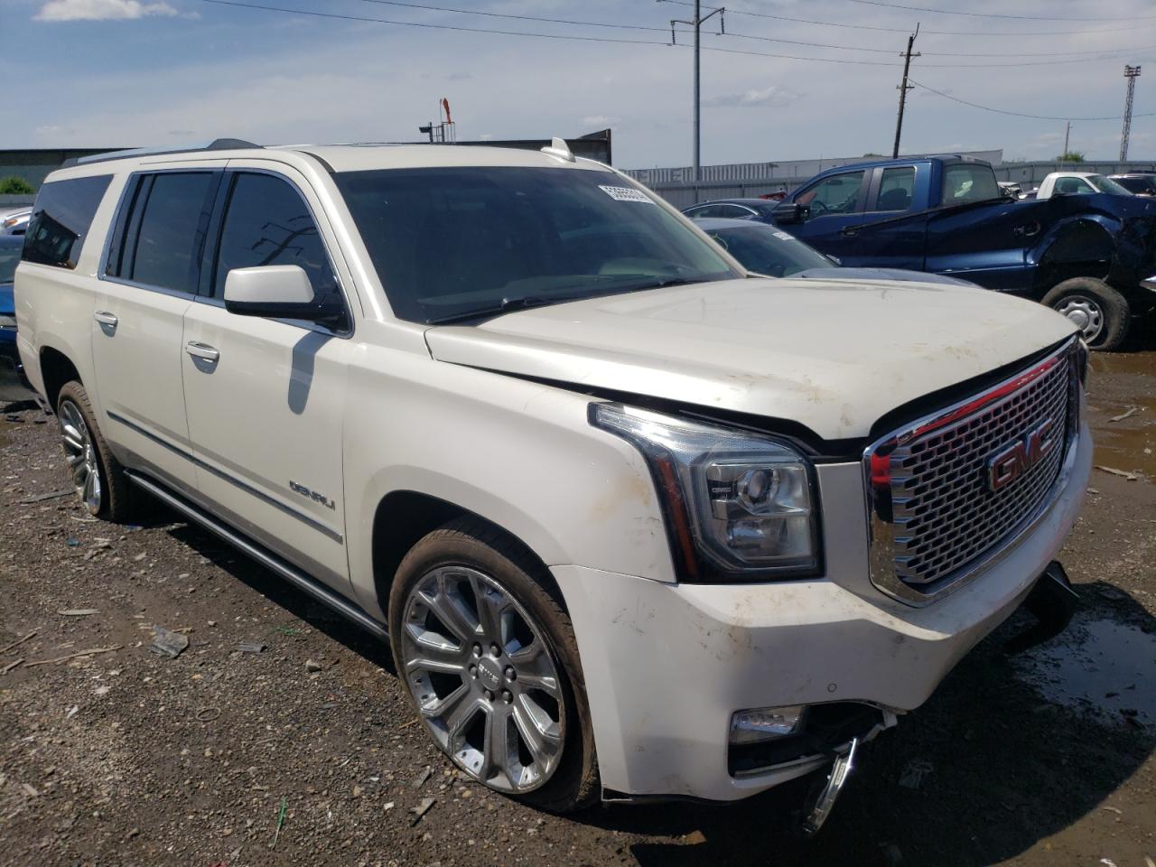 Photo 3 VIN: 1GKS2JKJ8FR701635 - GMC YUKON 