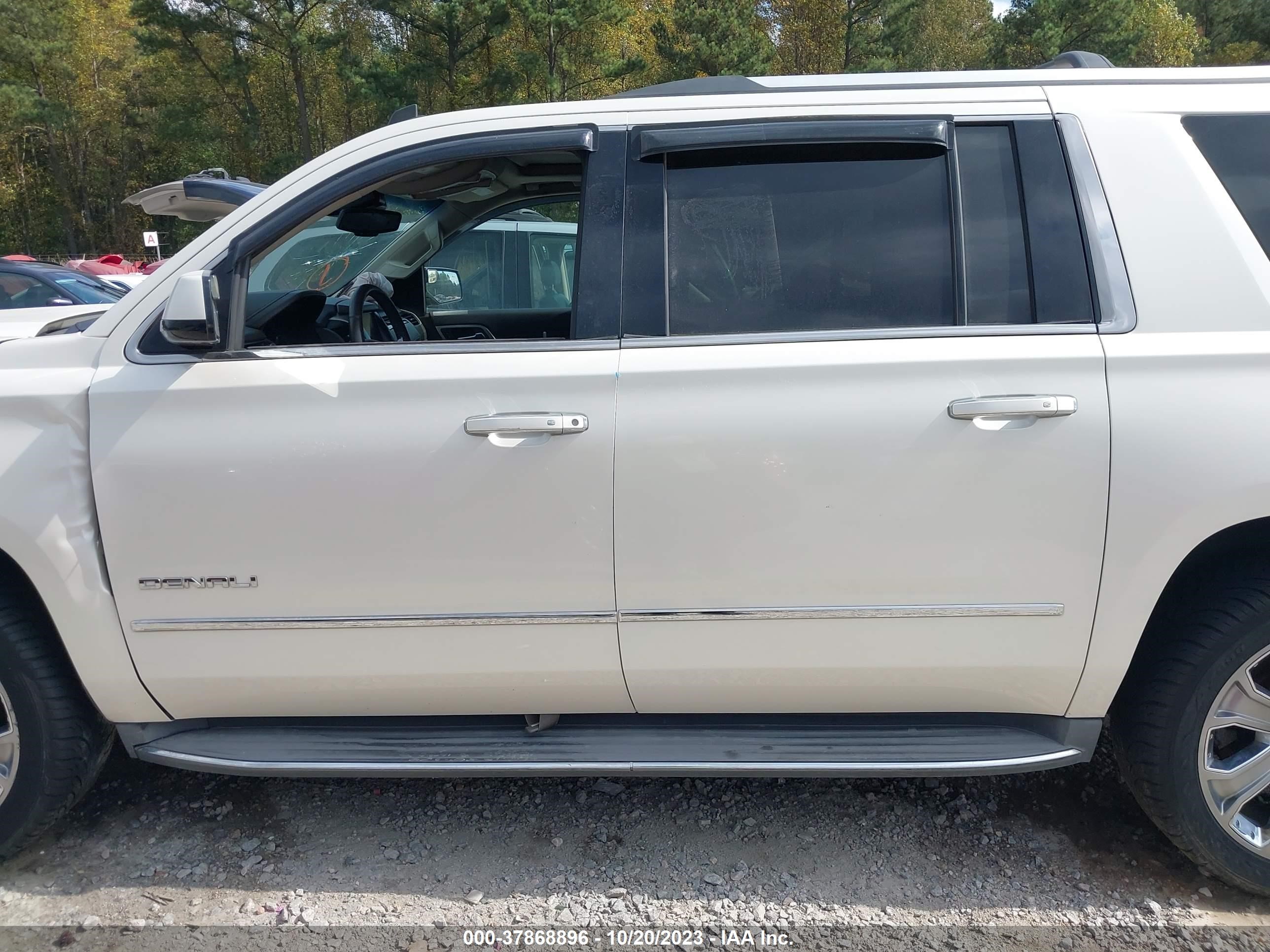 Photo 11 VIN: 1GKS2JKJ9FR276779 - GMC YUKON 