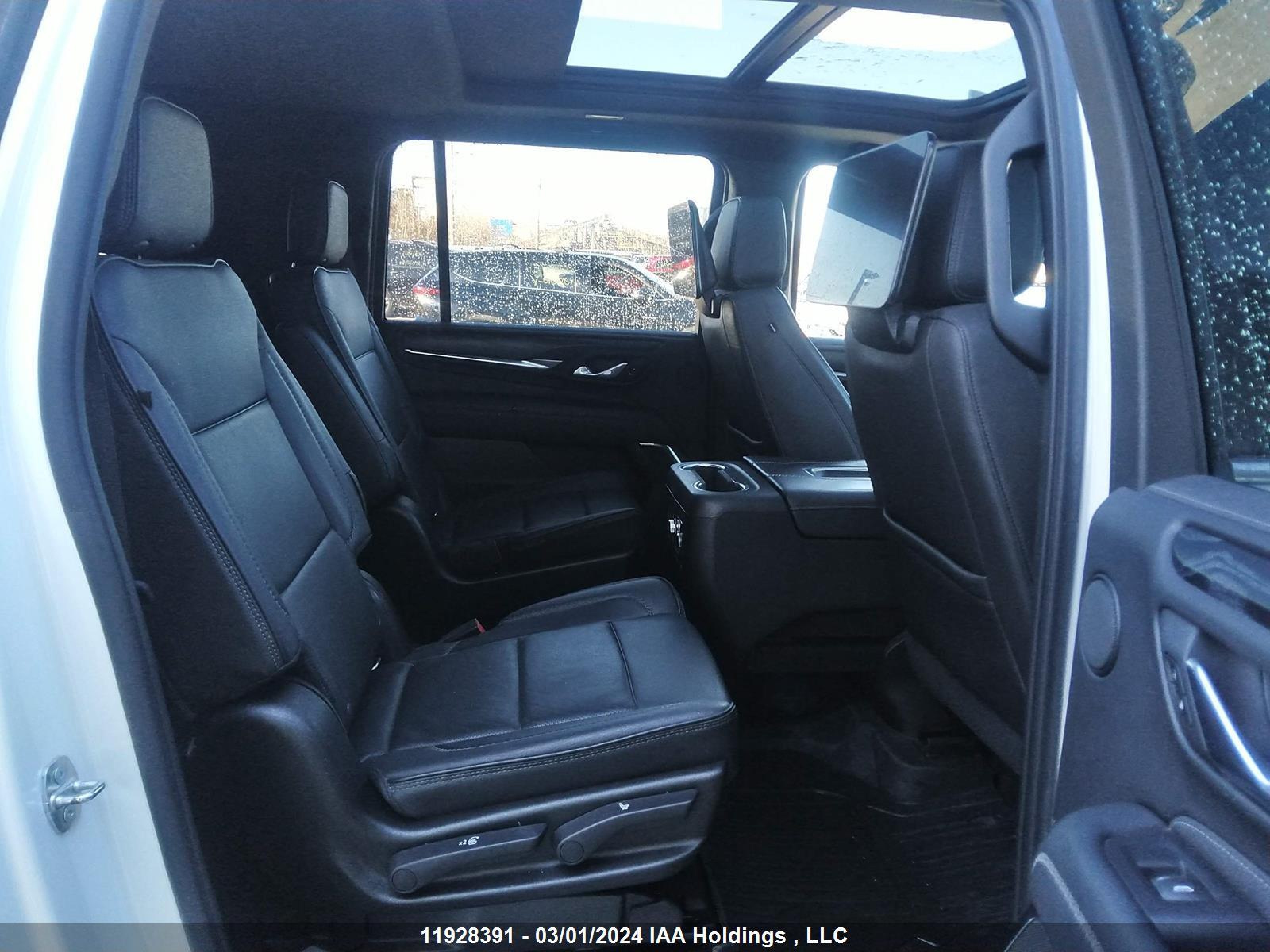 Photo 7 VIN: 1GKS2JKL1MR239112 - GMC YUKON 