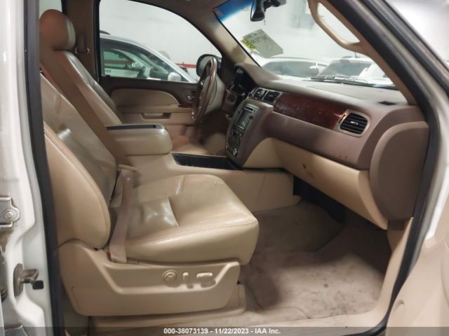 Photo 4 VIN: 1GKS2KE30BR283763 - GMC YUKON XL 1500 