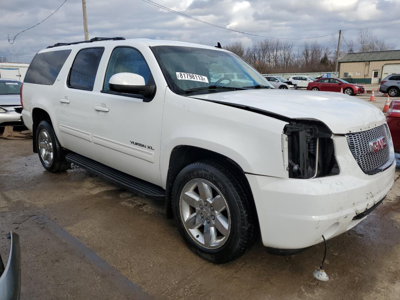 Photo 3 VIN: 1GKS2KE31BR225046 - GMC YUKON 