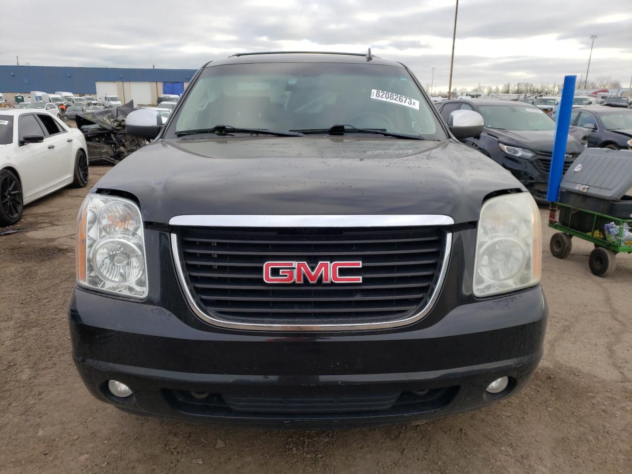 Photo 4 VIN: 1GKS2KE33BR307795 - GMC YUKON 