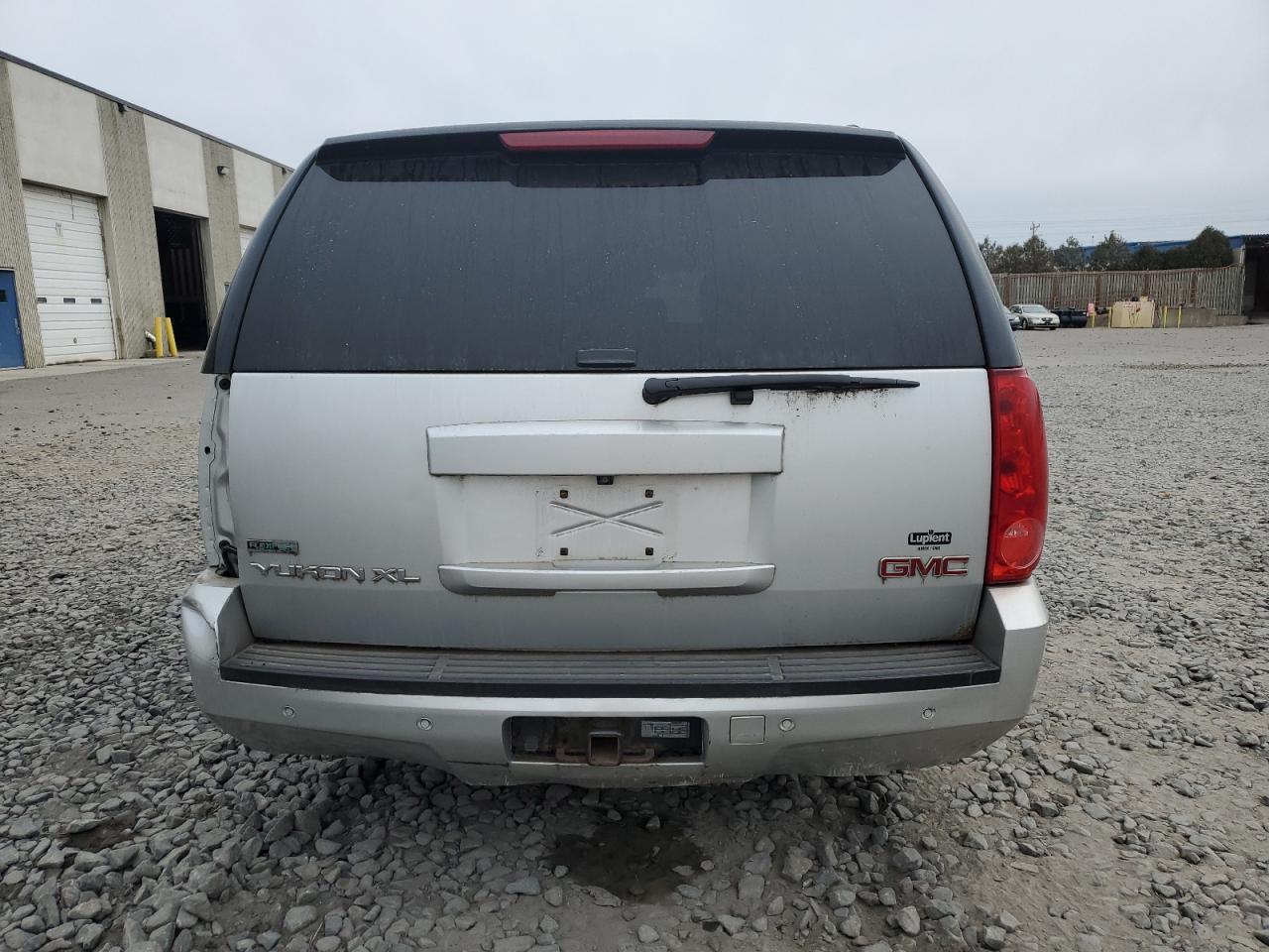 Photo 5 VIN: 1GKS2KE36BR290247 - GMC YUKON 