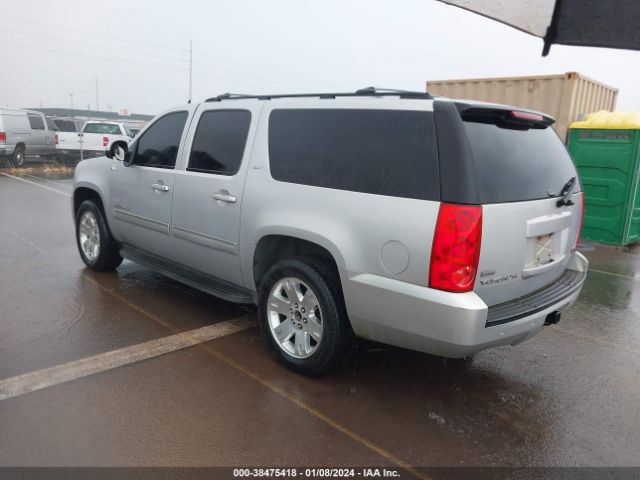 Photo 2 VIN: 1GKS2KE37BR127767 - GMC YUKON 