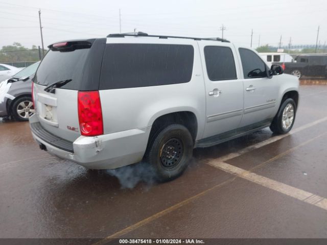 Photo 3 VIN: 1GKS2KE37BR127767 - GMC YUKON 