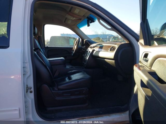 Photo 4 VIN: 1GKS2KE37BR395122 - GMC YUKON XL 1500 