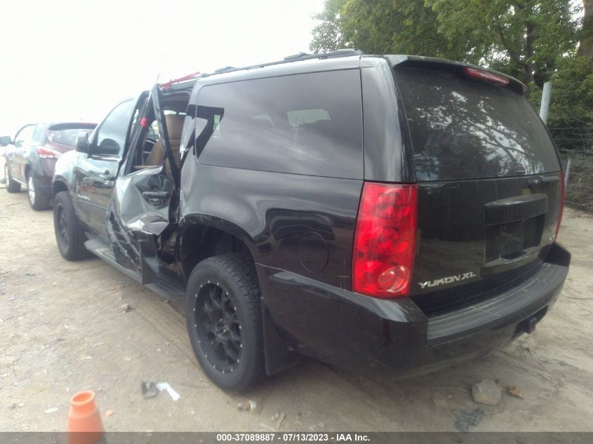 Photo 2 VIN: 1GKS2KE74DR329326 - GMC YUKON 